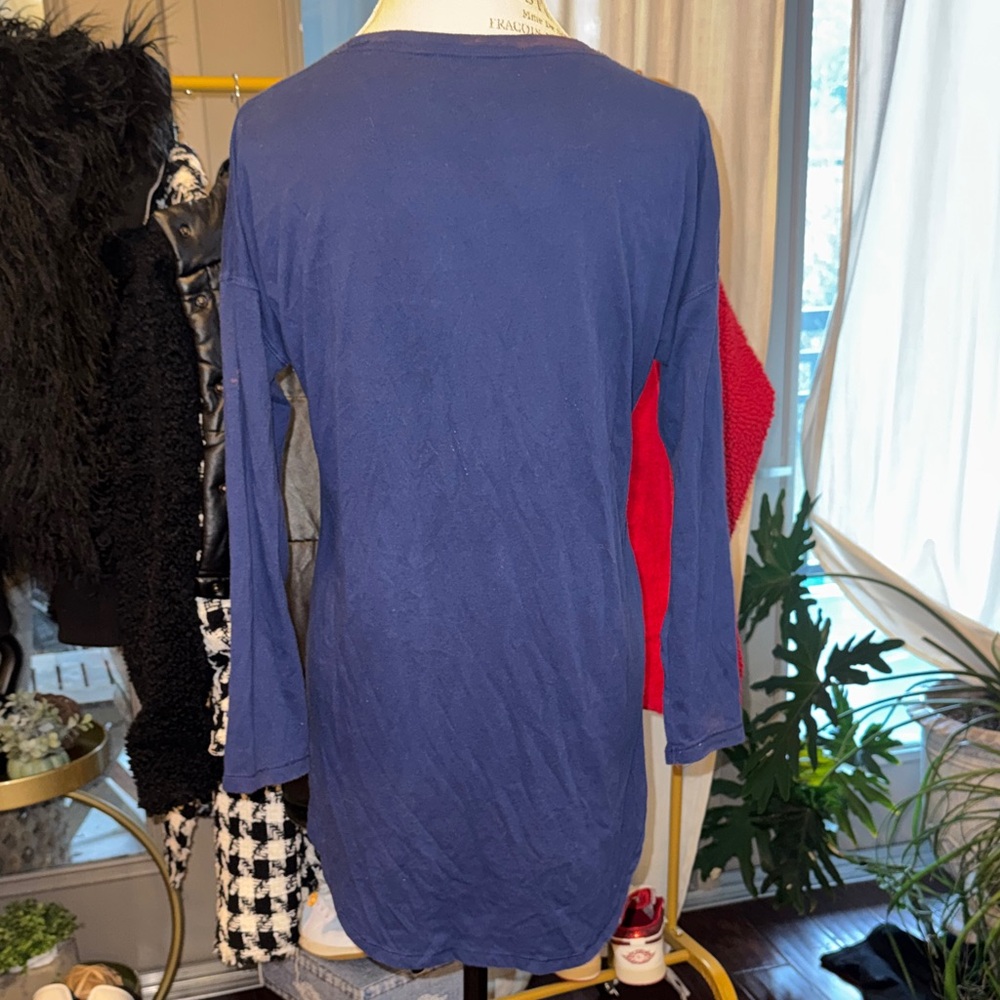 Victoria's Secret Navy Blue Long Sleeve Pajama Top - Picture 4 of 11